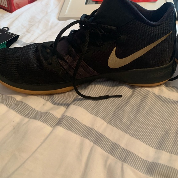 Kyrie’s - Picture 3 of 6